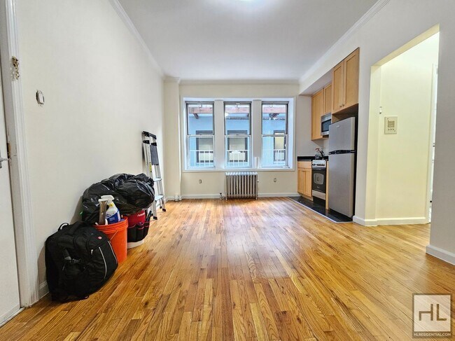 Primary Photo - First-floor studio in the heart of Greenwi...