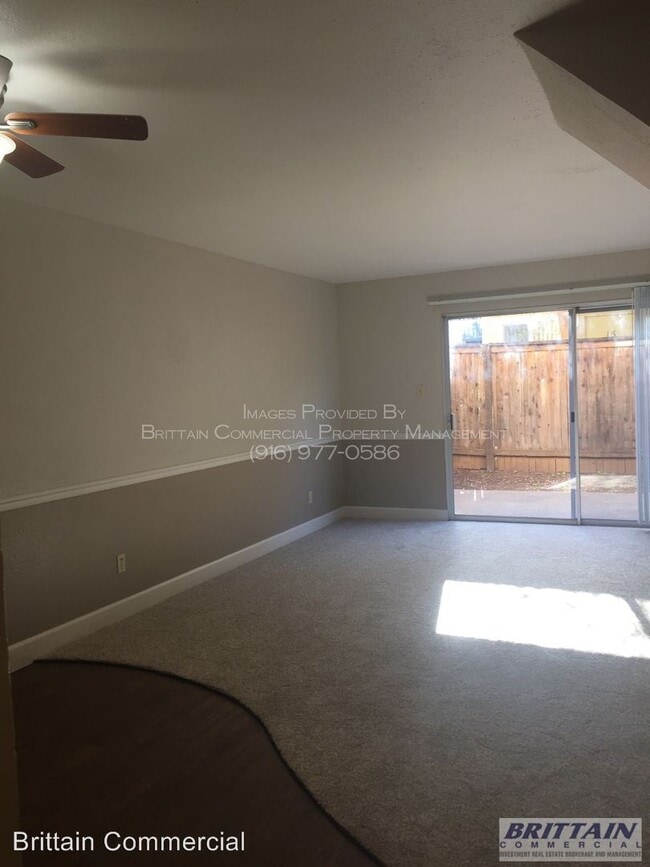 Building Photo - 4725 Marconi Ave
