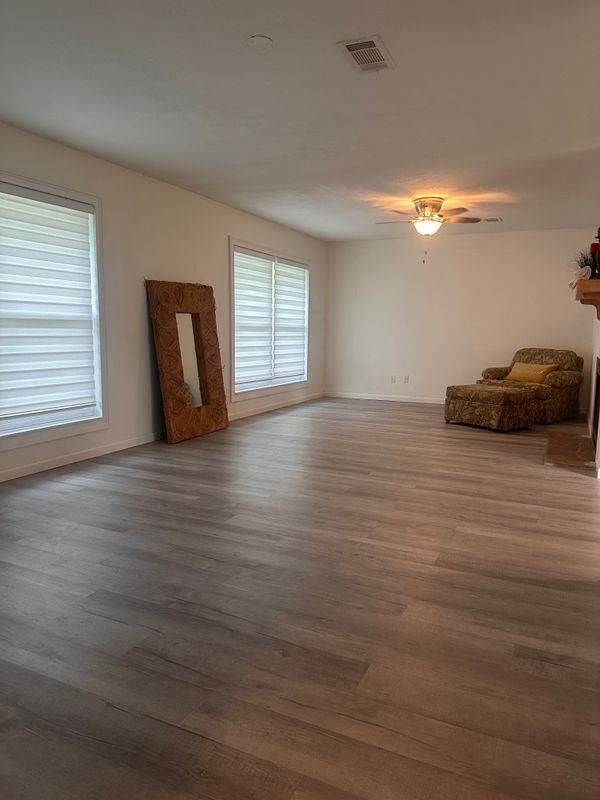 Building Photo - 8645 Kingfisher Ln