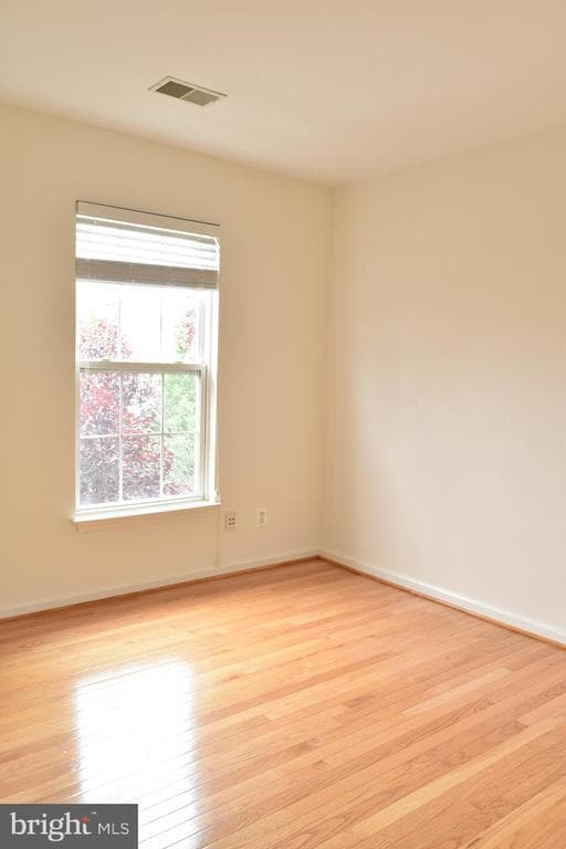 Building Photo - 2542 Banshire Dr