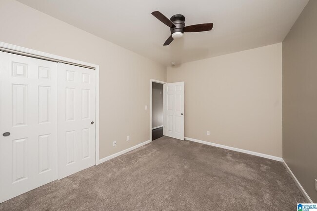 Building Photo - 5024 Kelly Creek St