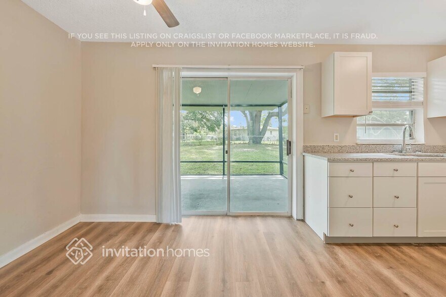 Building Photo - 4560 Barley St