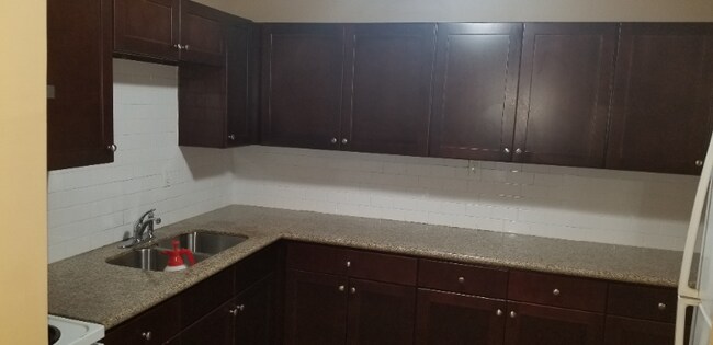 Building Photo - 4013 Amoor Ave