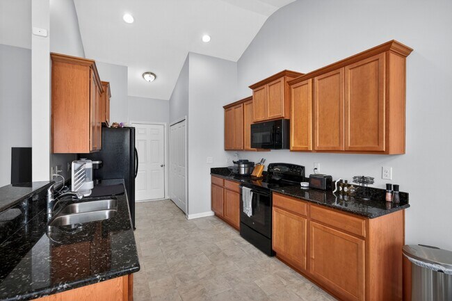 Building Photo - 7736 Kinston St