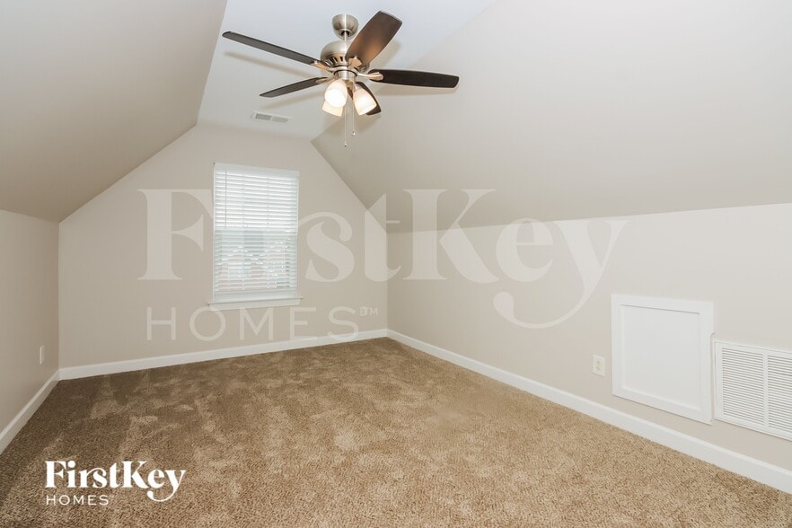 Building Photo - 109 Planters Dr