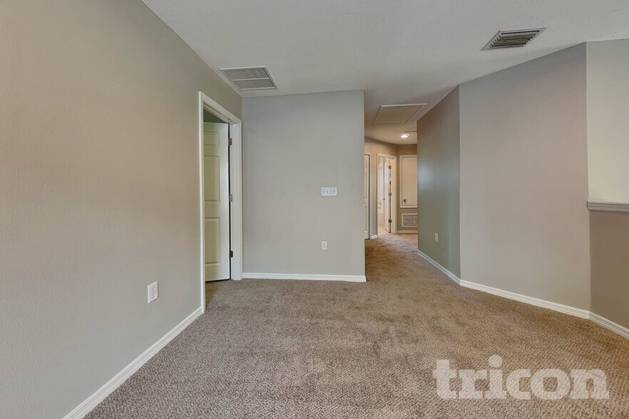 Building Photo - 34953 Meadow Reach Dr