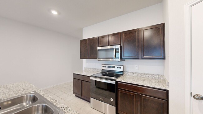 Building Photo - 9606 Falme Ln