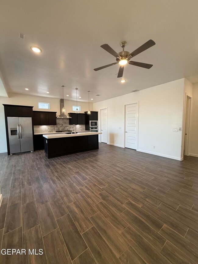 Building Photo - 13389 Carterton Ave