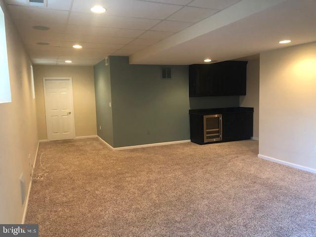 Building Photo - 306 Crescent Dr