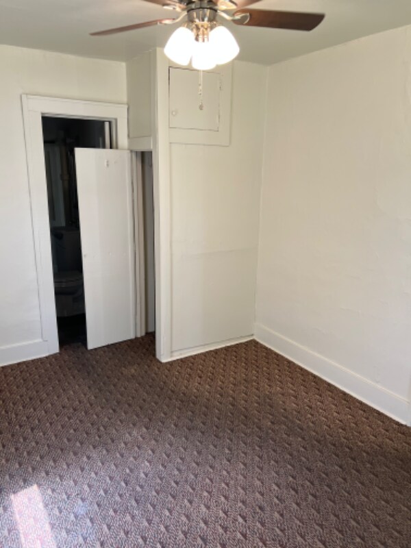 Building Photo - 1117 S Elizabeth St