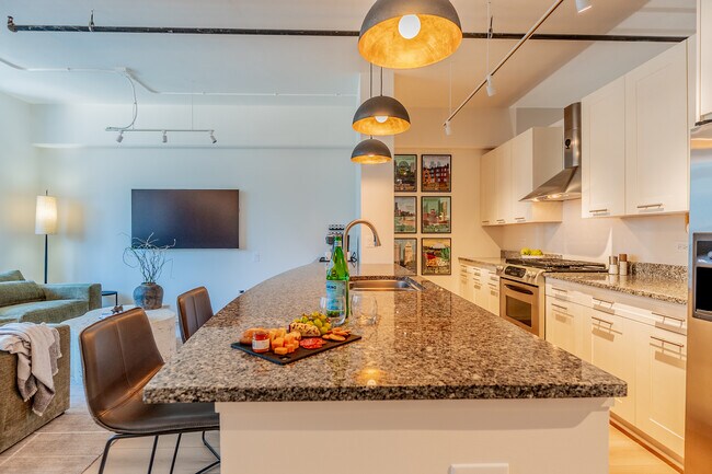 Building Photo - 240 E Illinois St