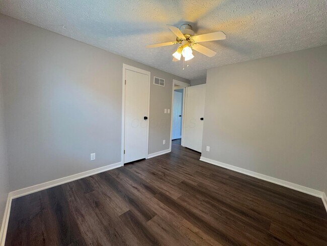 Building Photo - 2113 Smokymill Rd