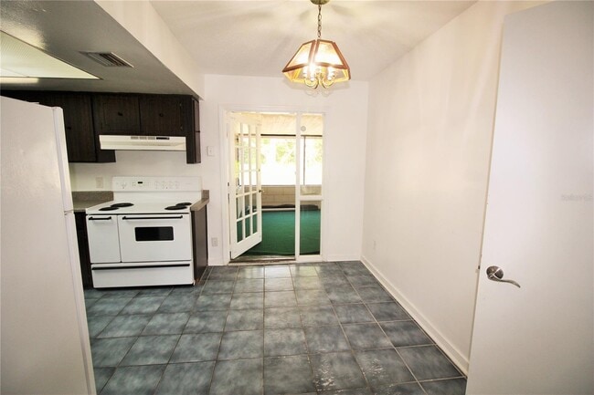 Building Photo - 5524 Clearview Dr