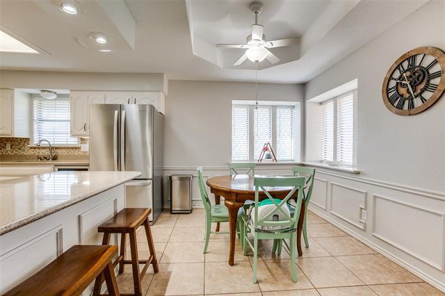 Building Photo - 2211 Bluebonnet Dr