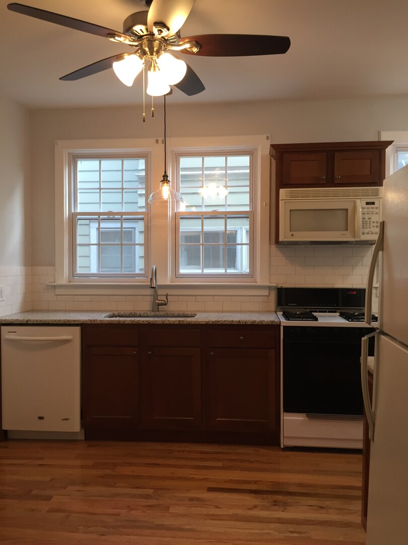 Building Photo - 940 Westcott St