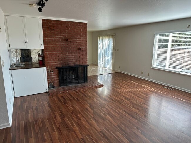 Building Photo - 4518 Newhaven Way