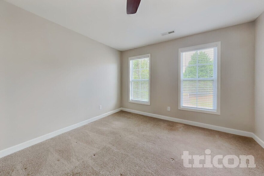 Building Photo - 3730 Spring Willow Way