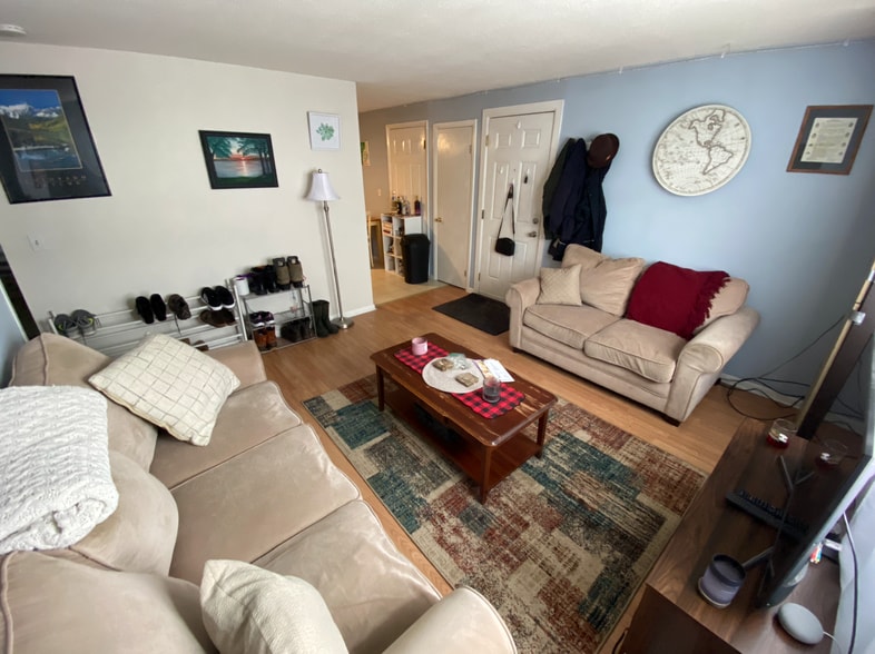 Living room - 119 Main St