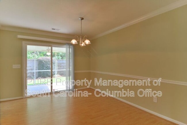 Building Photo - 228 Buffwood Dr