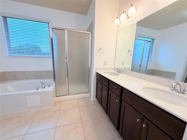 Building Photo - 305 Rustic Oak Ln