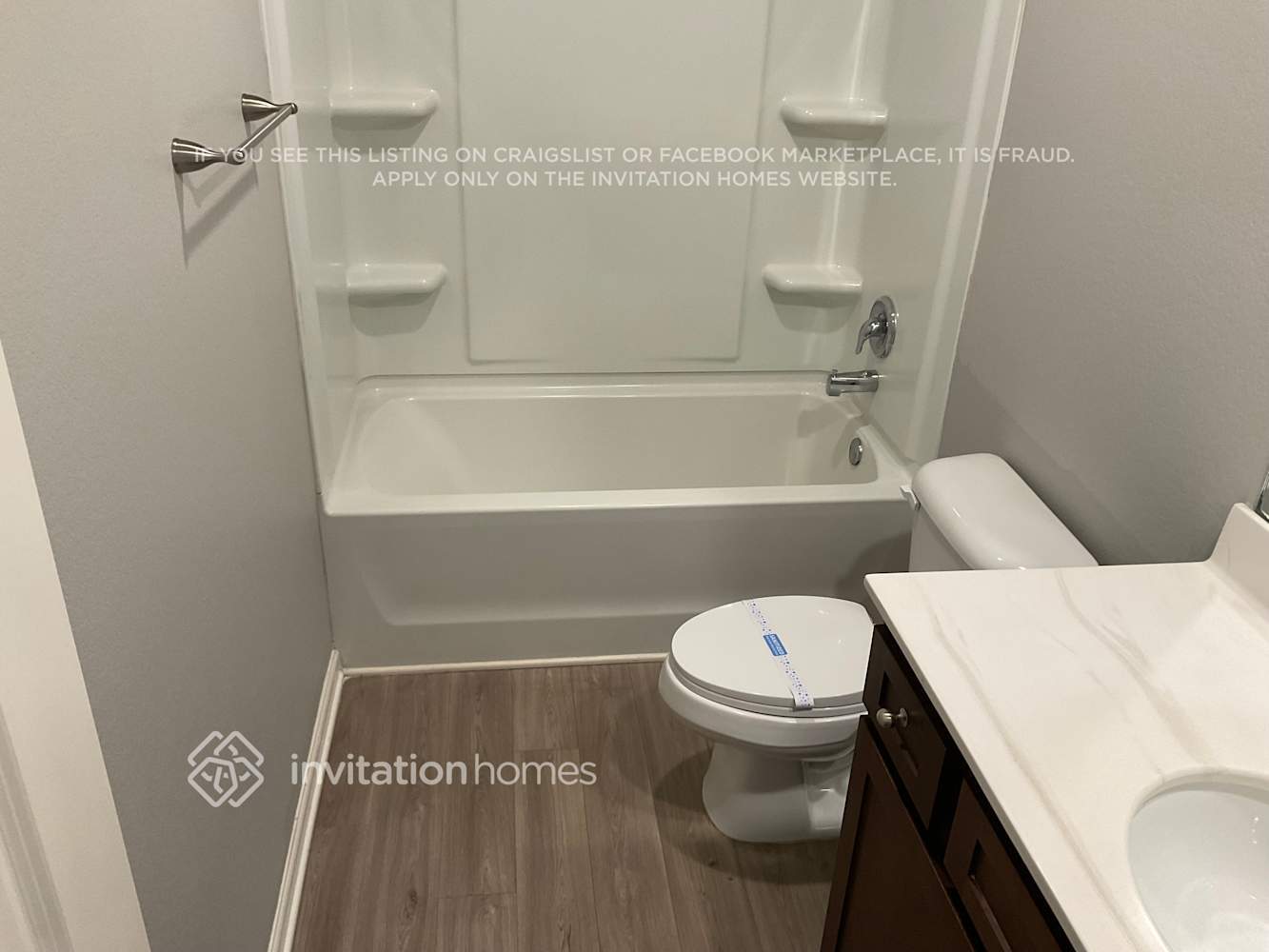 Building Photo - 649 Gleaner Wy