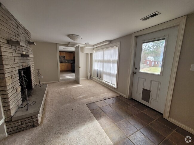 Building Photo - 75 Grandview Dr