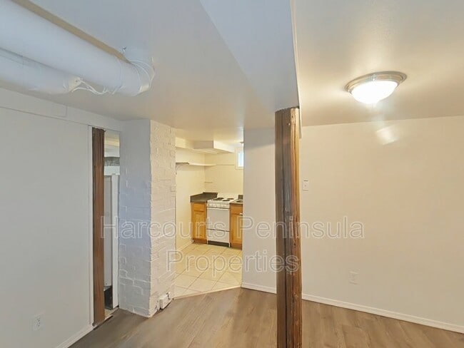 Building Photo - 1321 Elizabeth Ave