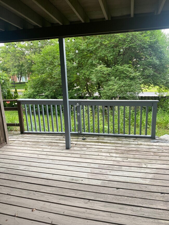 Building Photo - 5454 Archway Dr