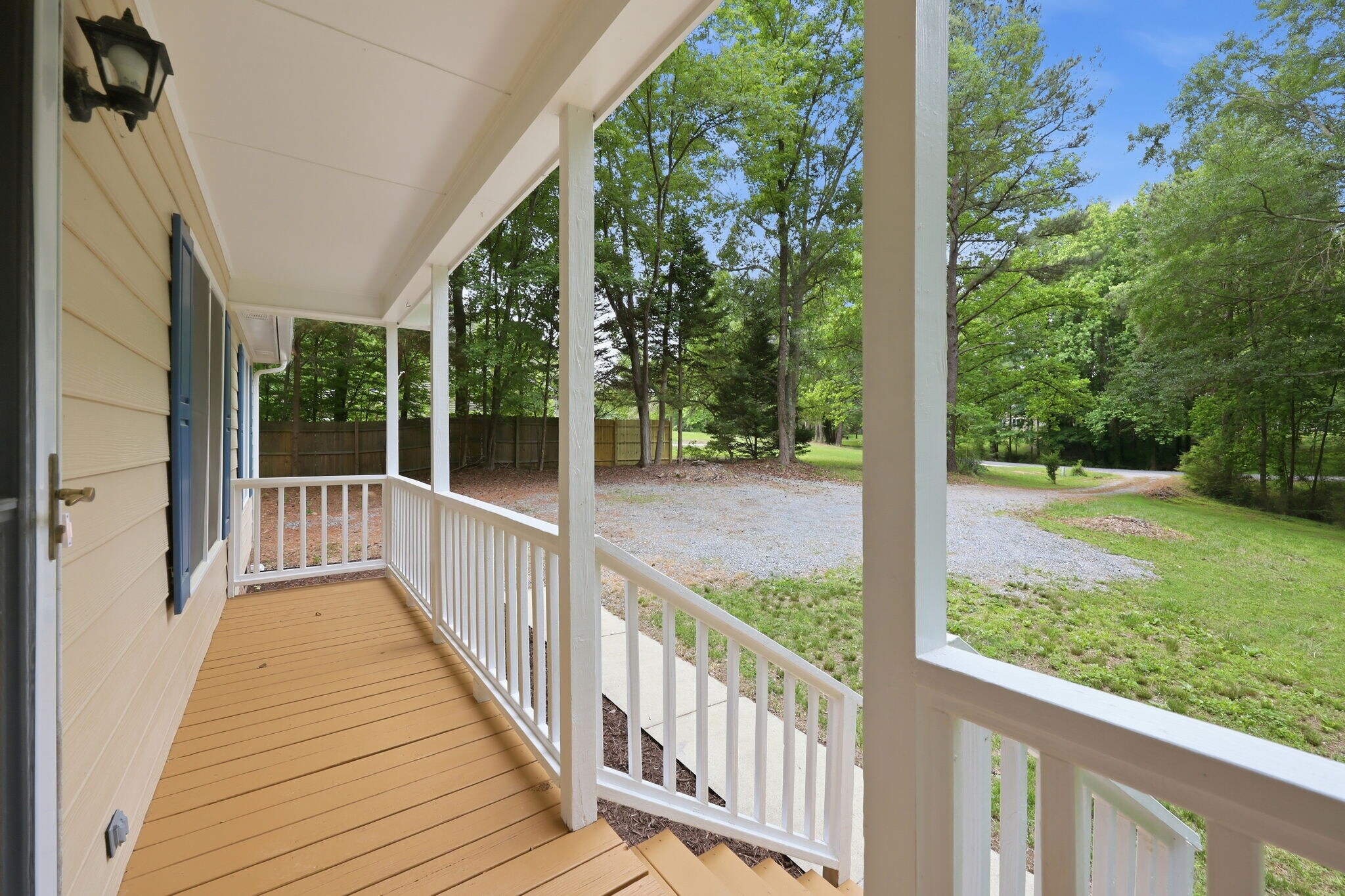 Building Photo - 2736 Stageline Dr