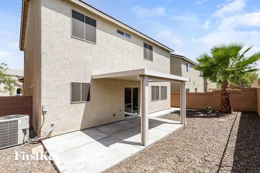 Building Photo - 6753 Crystal Run Ln