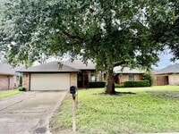 Building Photo - 17 Cimarron Dr