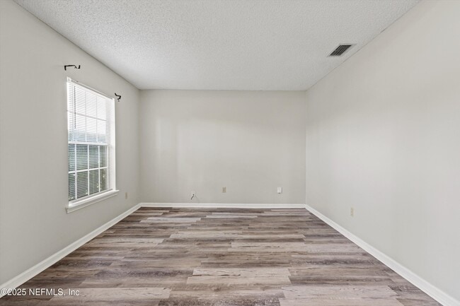 Building Photo - 4053 Savannah Glen Blvd