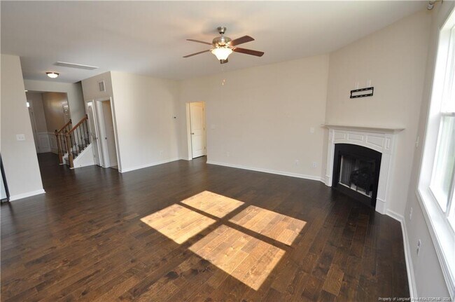 Building Photo - 84 Fairview St