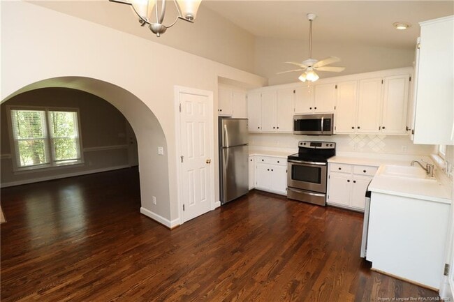 Building Photo - 2002 Keokuk Ct