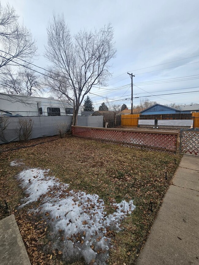 Building Photo - Cozy 2 bedroom for Rent on Rockwood Avenue