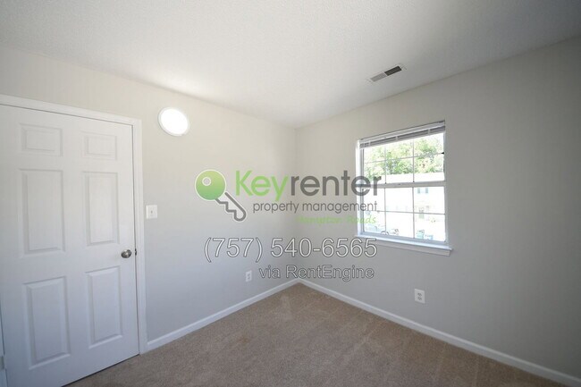 Building Photo - 102 Pelican Cove