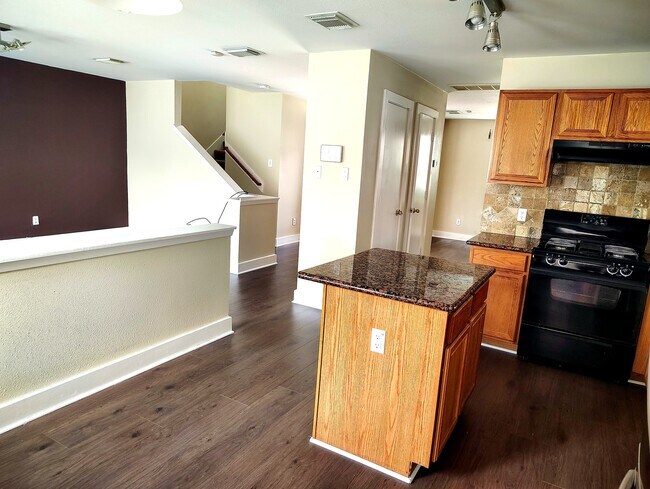 Building Photo - 6334 Torrance Elms Ct