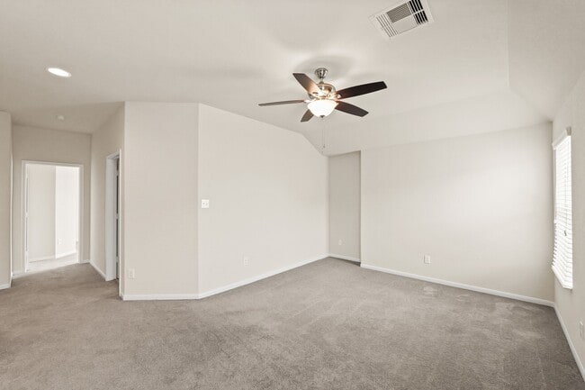 Building Photo - 16401 Olive Sparrow Dr