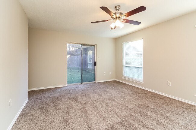 Building Photo - 15806 Afore Dr