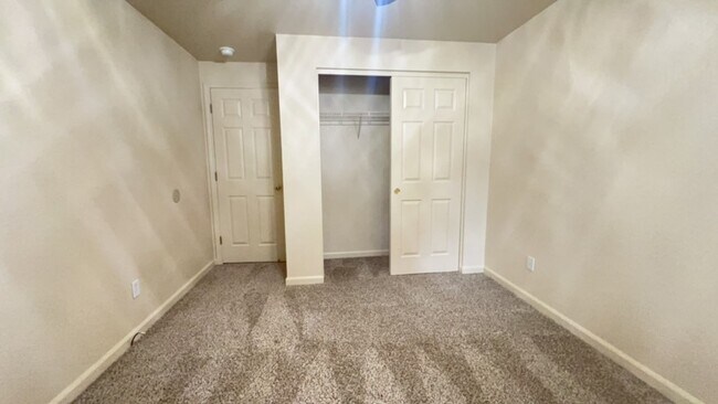 Building Photo - 1325 Chichester Dr