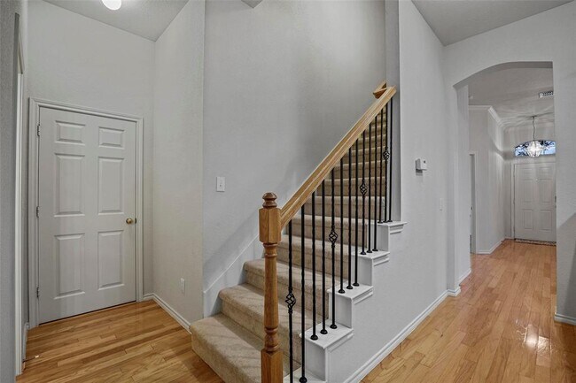 Building Photo - 7907 Rosebriar Ln