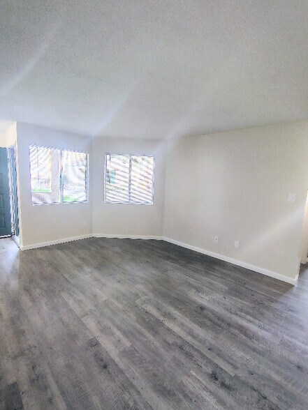 Building Photo - 4140 Teal St