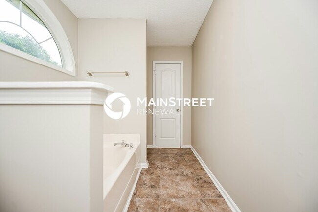 Building Photo - 4 Bedroom Pet-Friendly Home in Jonesboro, ...