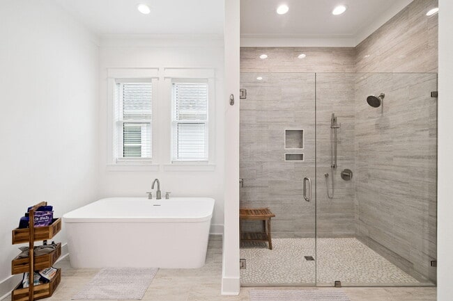 Building Photo - 143 Pollard Cv E