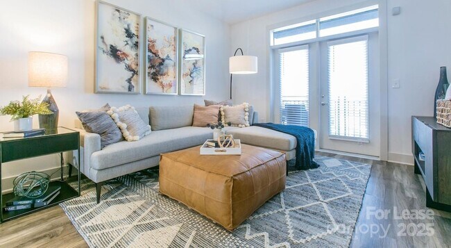 Building Photo - 145 New Bern St