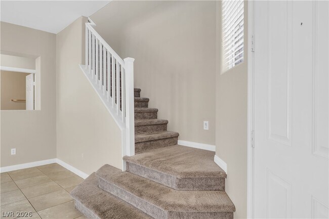 Building Photo - 8192 Blue Hope Diamond Ln