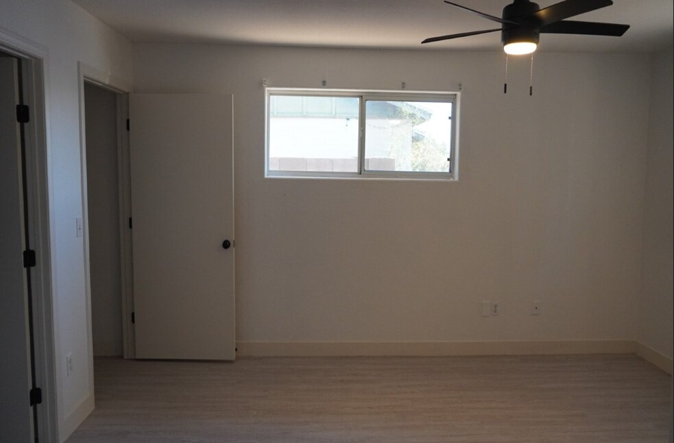 Building Photo - 1314 E Orange St