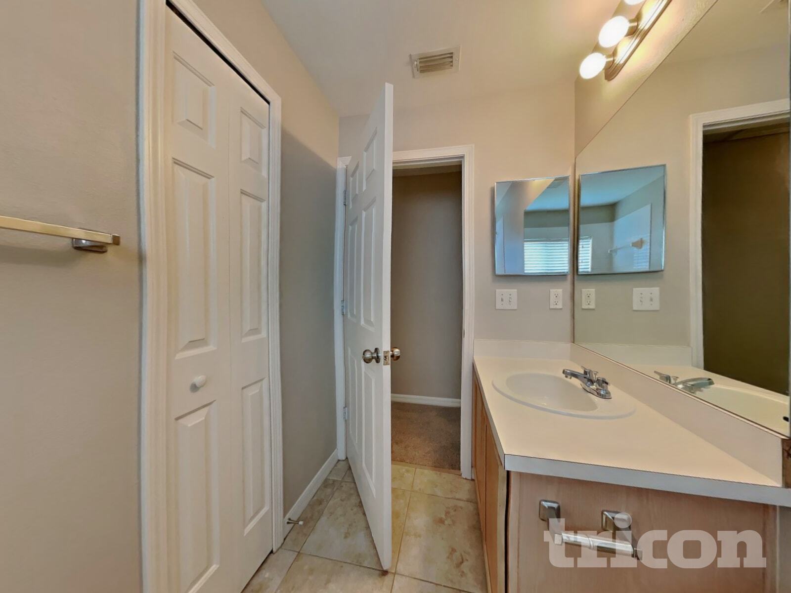 Building Photo - 12940 Fieldmoor Ct