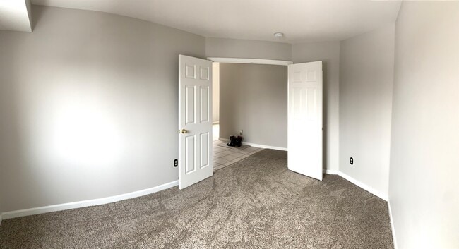 Building Photo - 4296 S Eldridge St