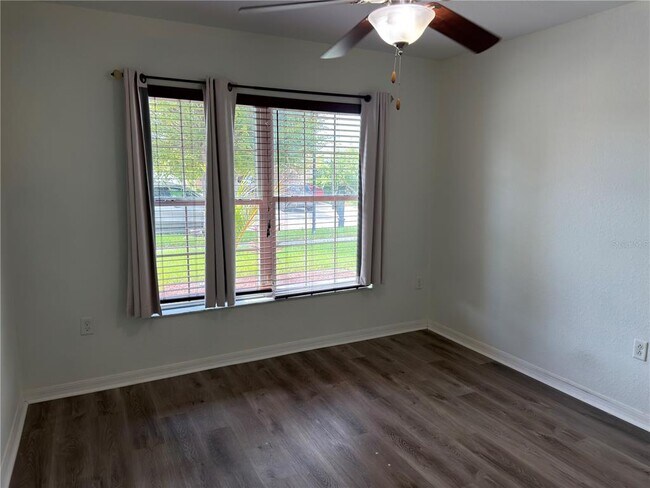 Building Photo - 11340 Southwind Lake Dr